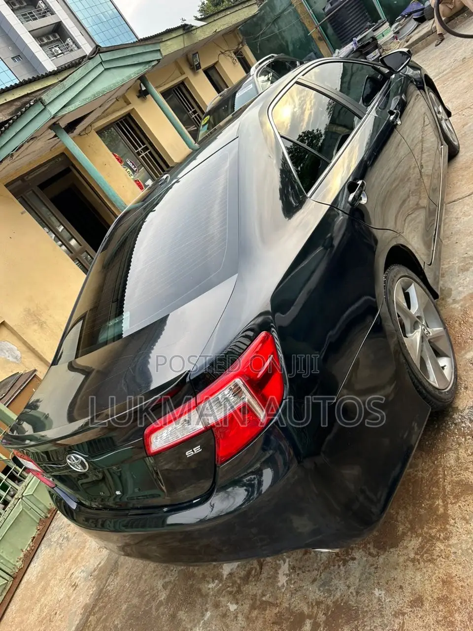 Toyota Camry SE V6 4dr Sedan (3.5L 6cyl 6A) 2012 Black