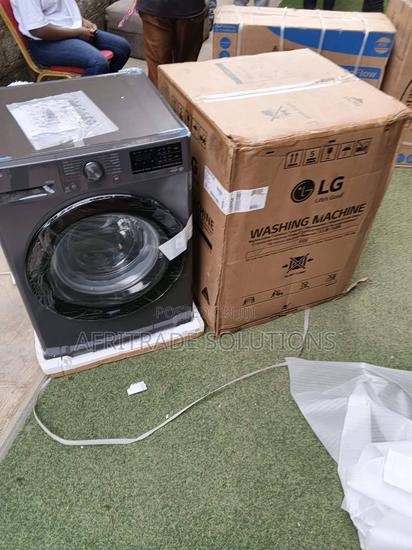 Lg Front Load Automatic Washer and Spinner 10.5kg
