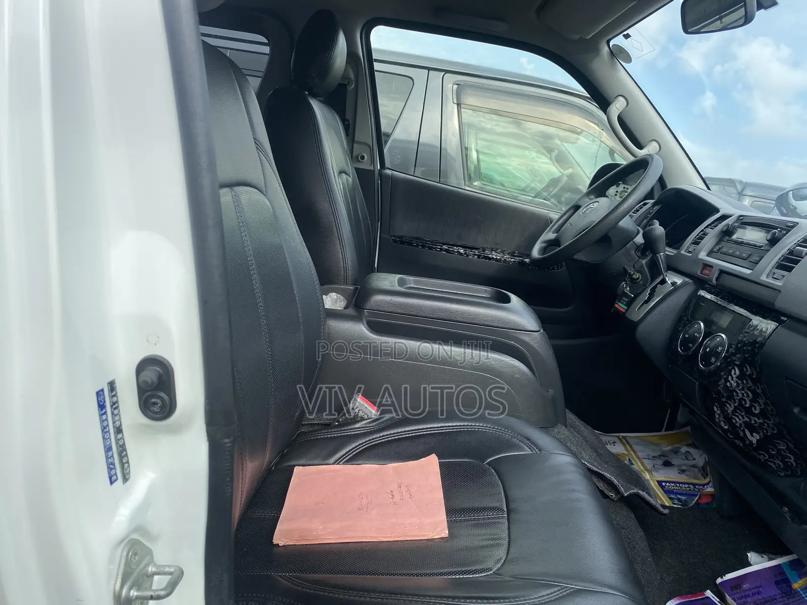Toyota HiAce 2012 White