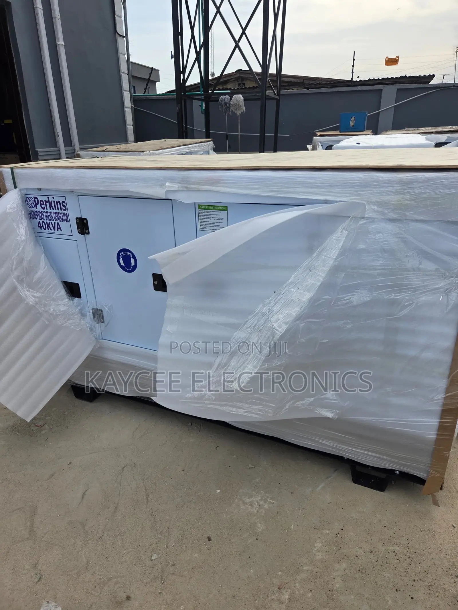 40kva Silent Perkins Generator for Commercial Applications