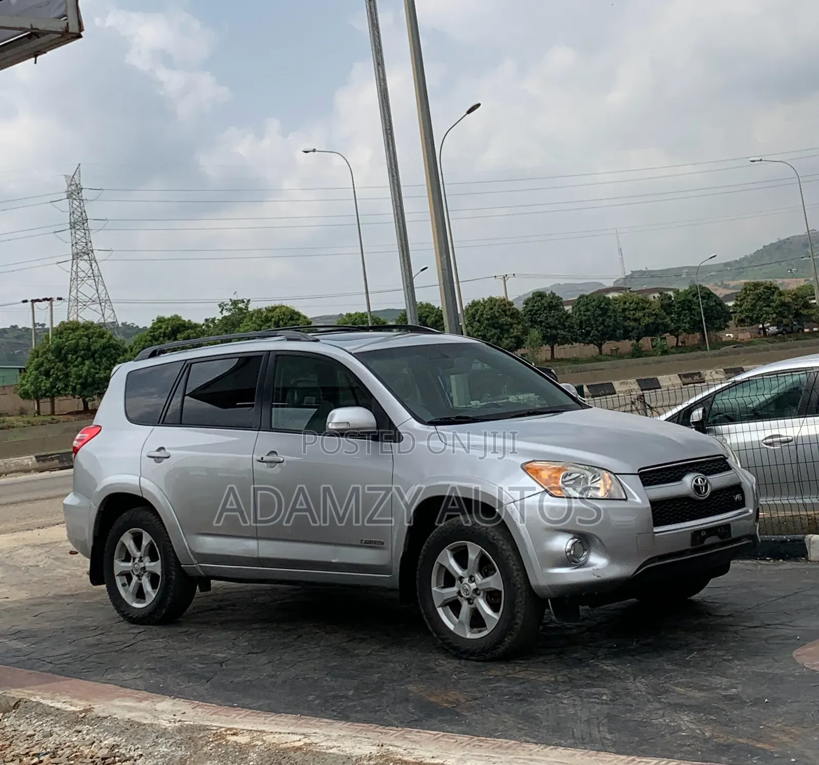 Toyota RAV4 2011 Silver