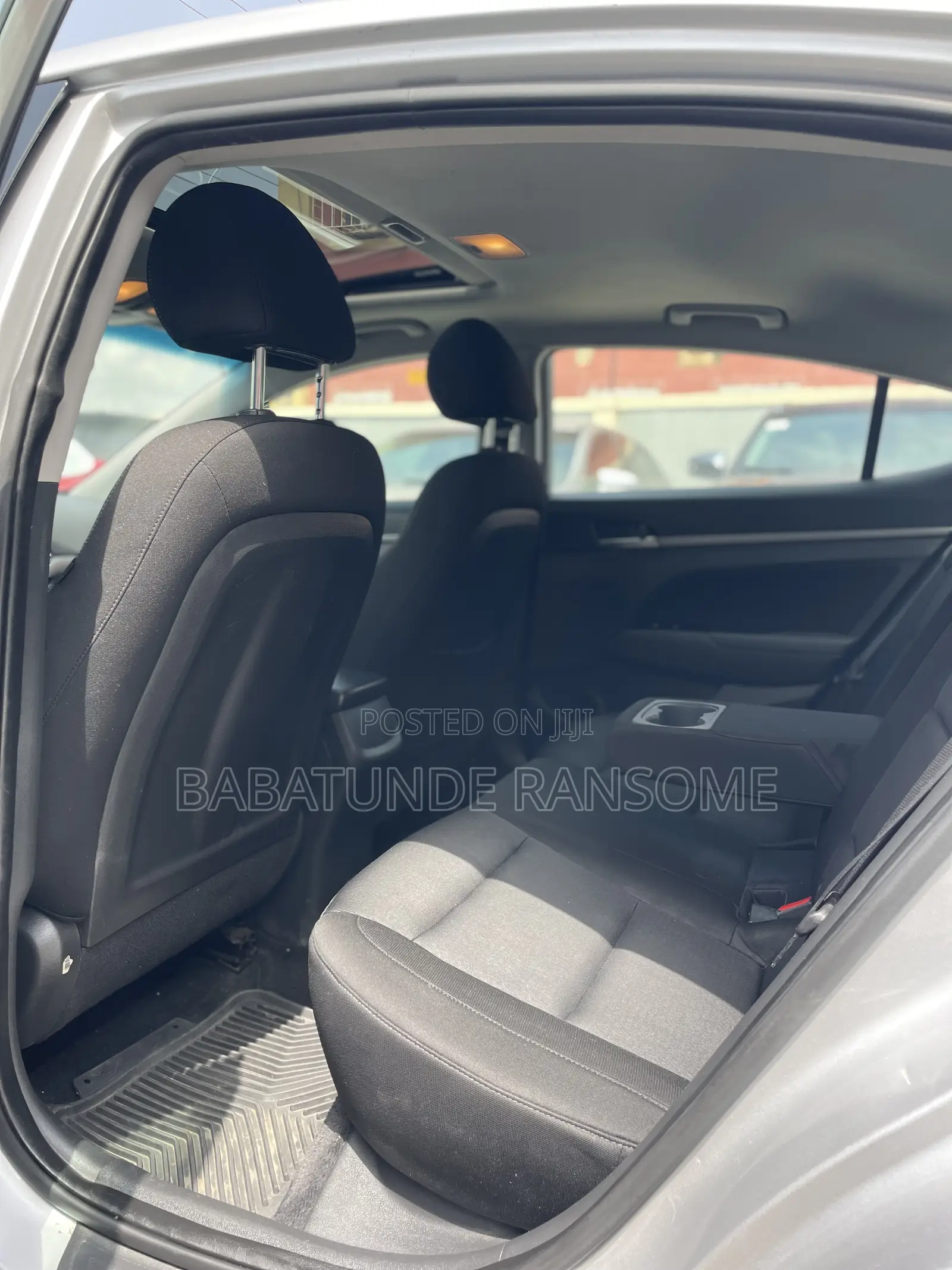 Hyundai Elantra 2018 Silver