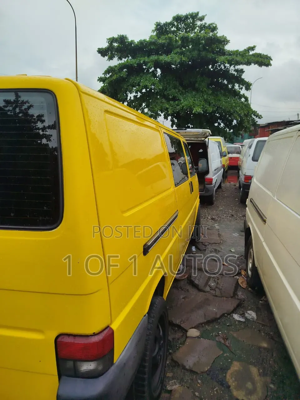 Volkswagen Transporter 2005 Yellow