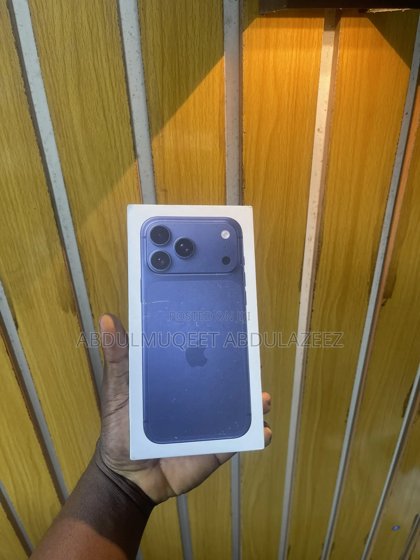 New Apple iPhone 17 Pro Max 256 GB Blue