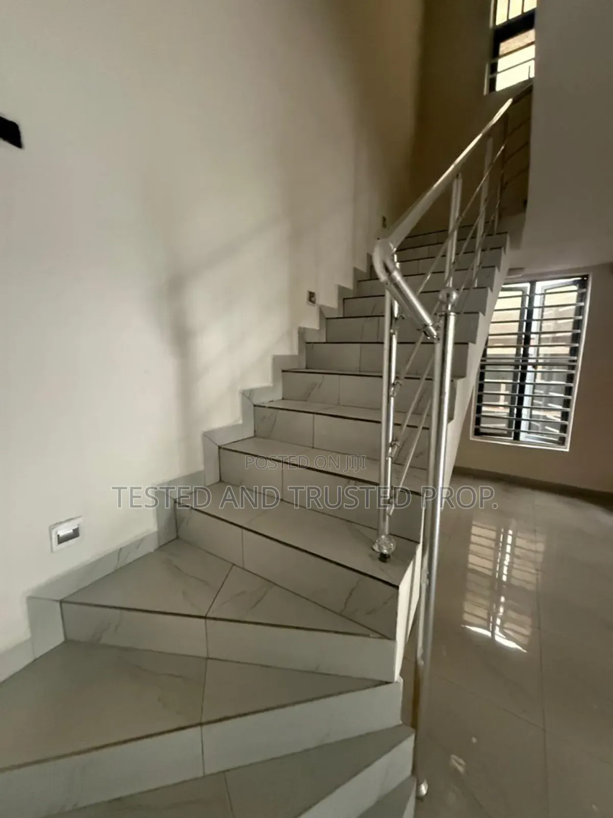 1bdrm Shared Apartment in Orchid Road, Chevron for rent