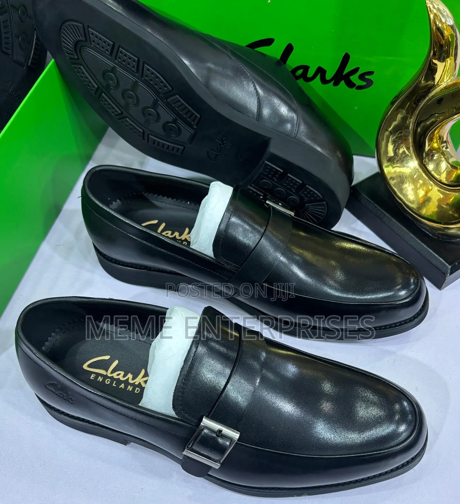 Shoe That Serve