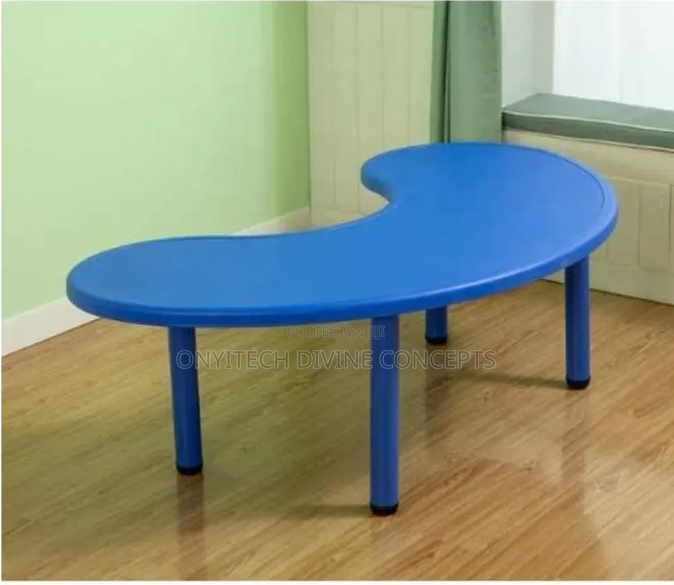 Kindergarten Half Moon Table With 4 Chairs