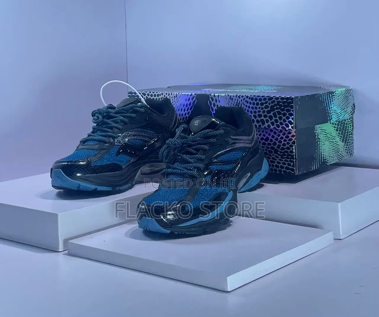 Original Saucony Progrid Omni 9 Glowconstrictor