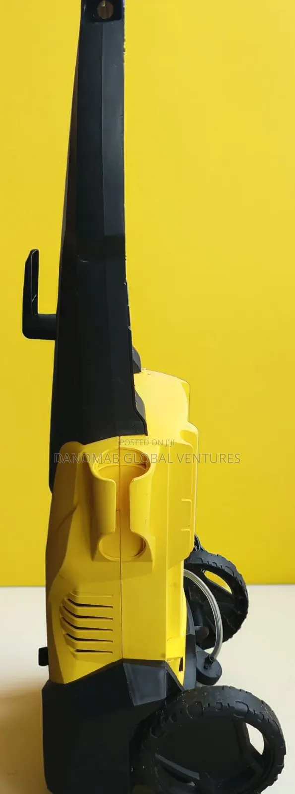 Karcher K_3 Premium High Pressure Washer With Onboard Soap Container
