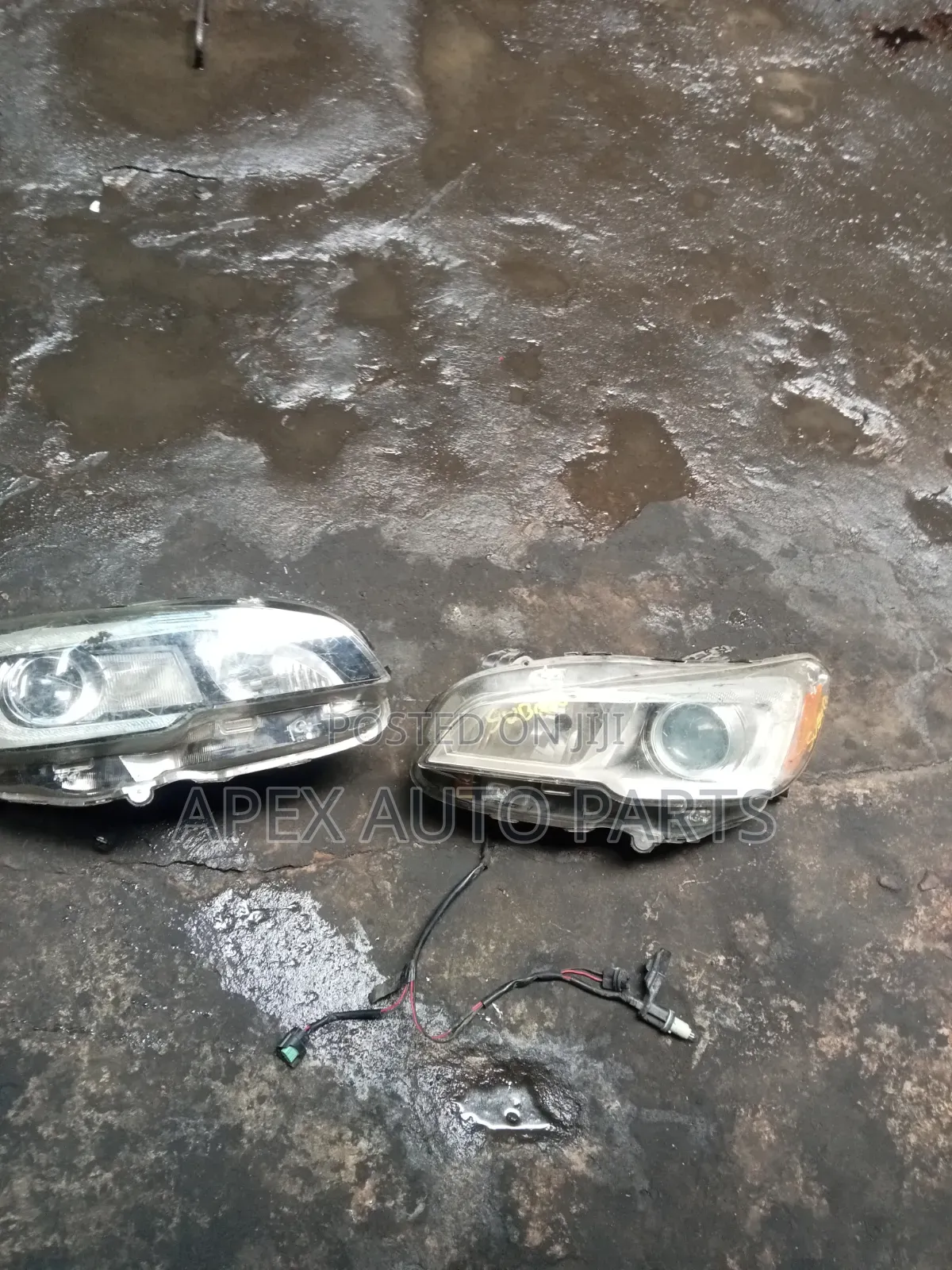 Clean Tokunbo Headlamp Set for Subaru Impreza