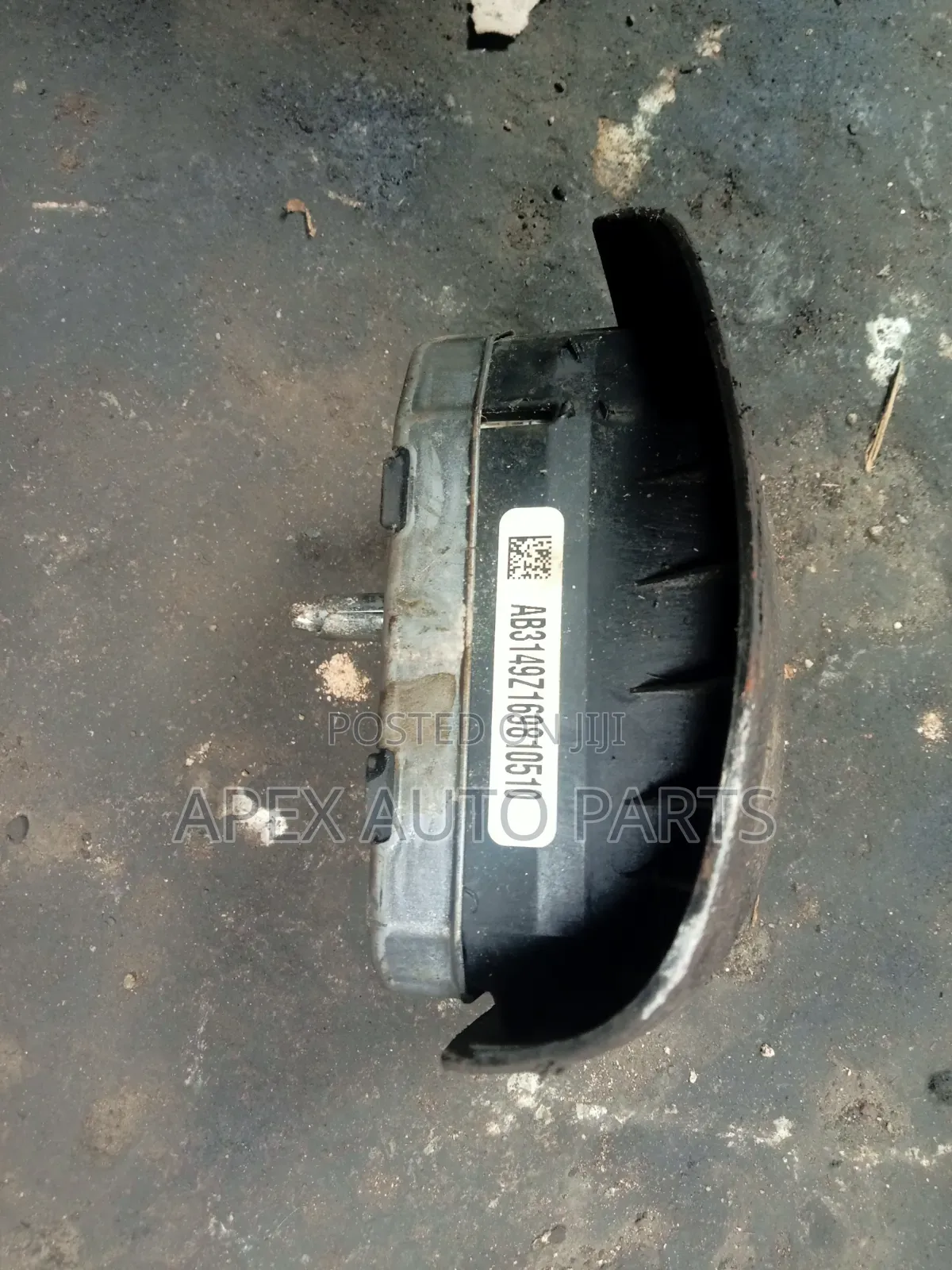 Clean Tokunbo Steering Wheel Horn Pad for GMC Acadia