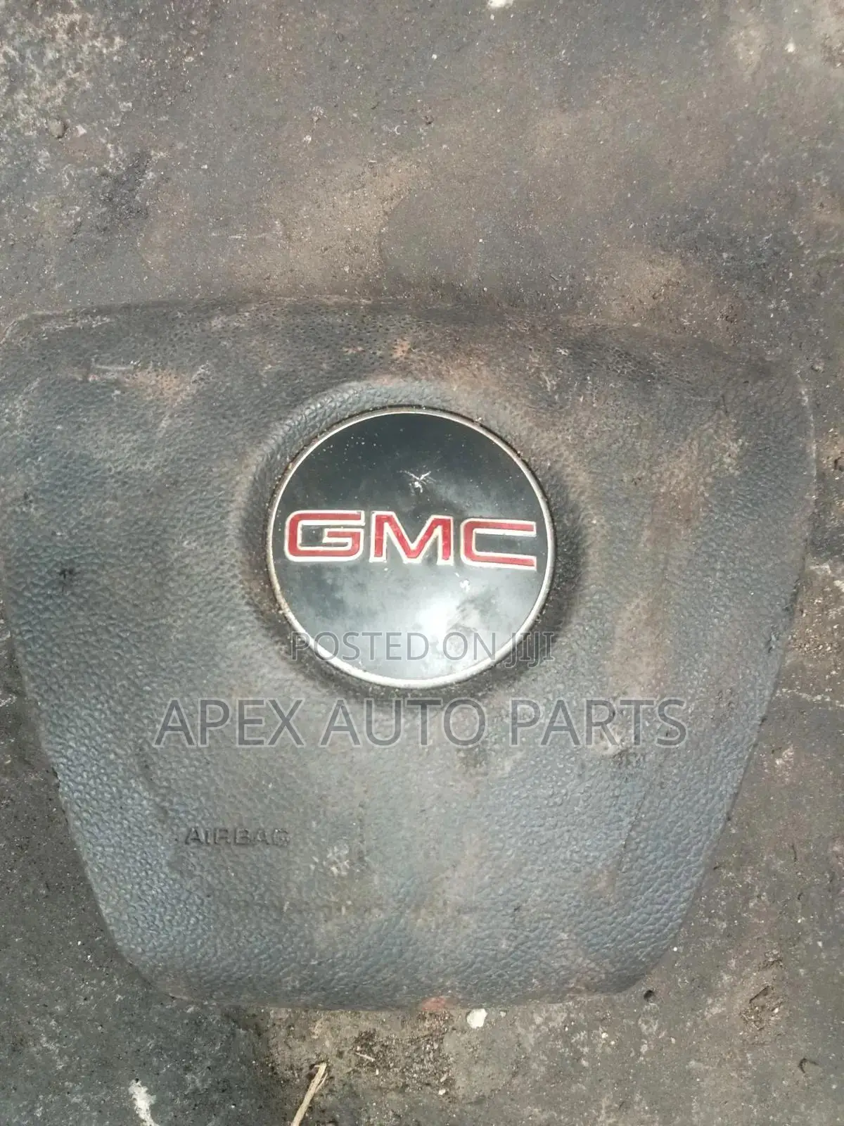 Clean Tokunbo Steering Wheel Horn Pad for GMC Acadia