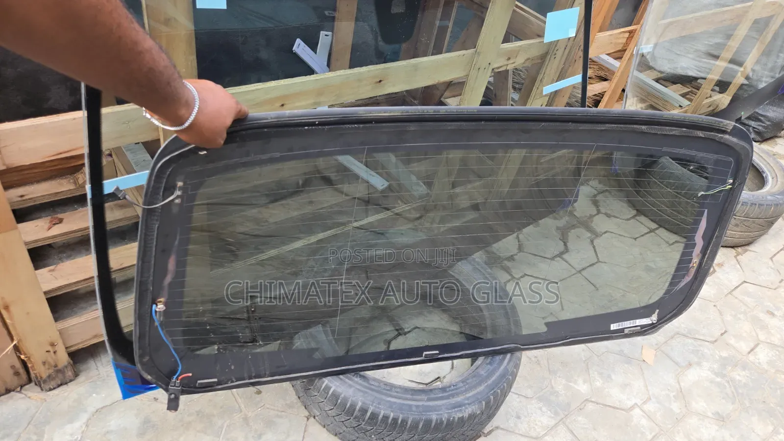 C300 2015 Back Windscreen Glass Available at Chimatex