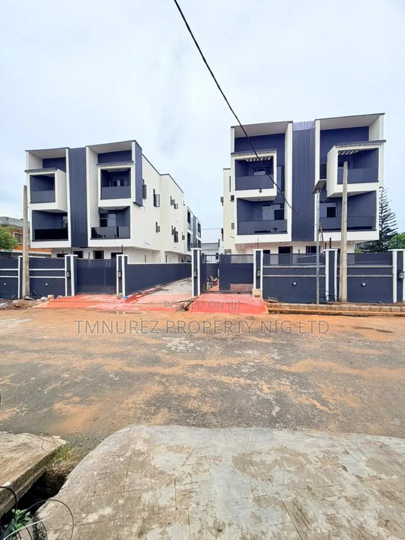 4bdrm Duplex in Ikeja GRA for sale