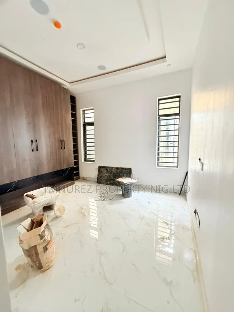 4bdrm Duplex in Ikeja GRA for sale
