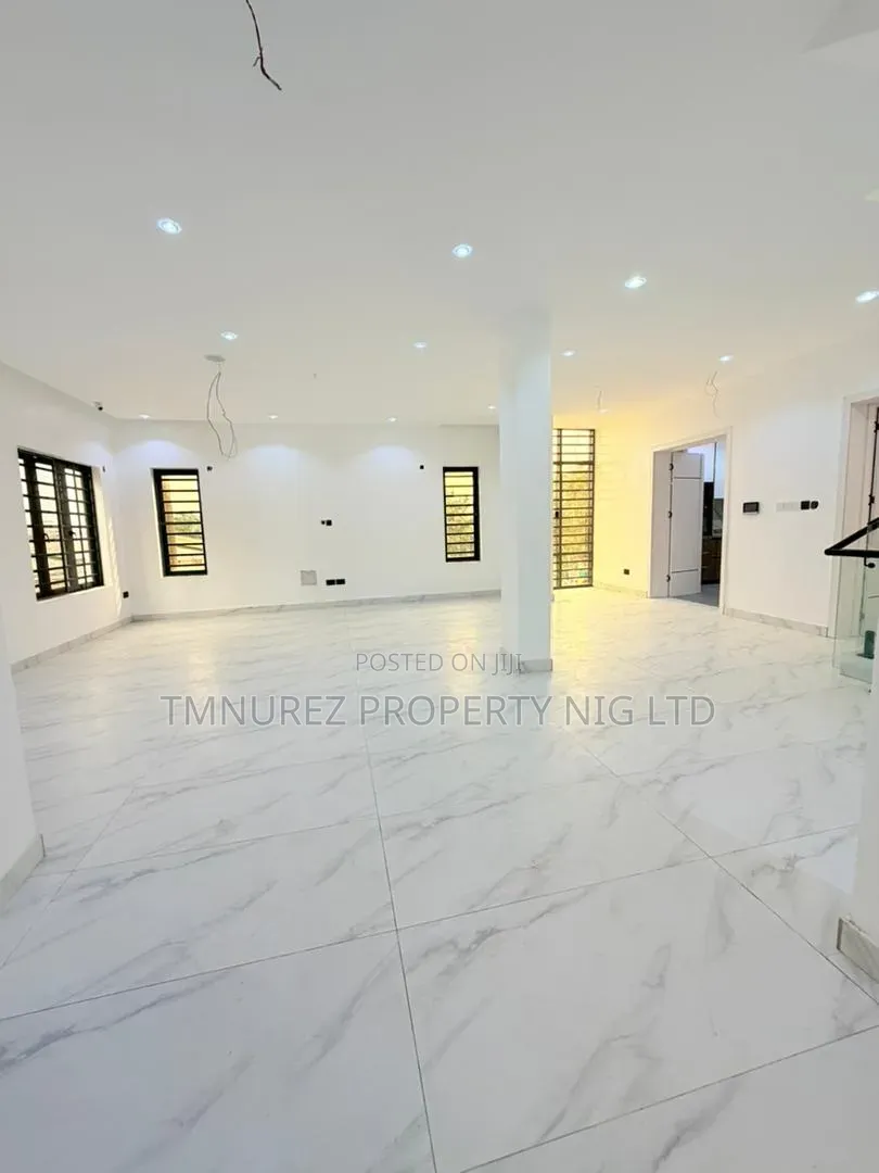 5bdrm Duplex in Omole Phase 1 for sale