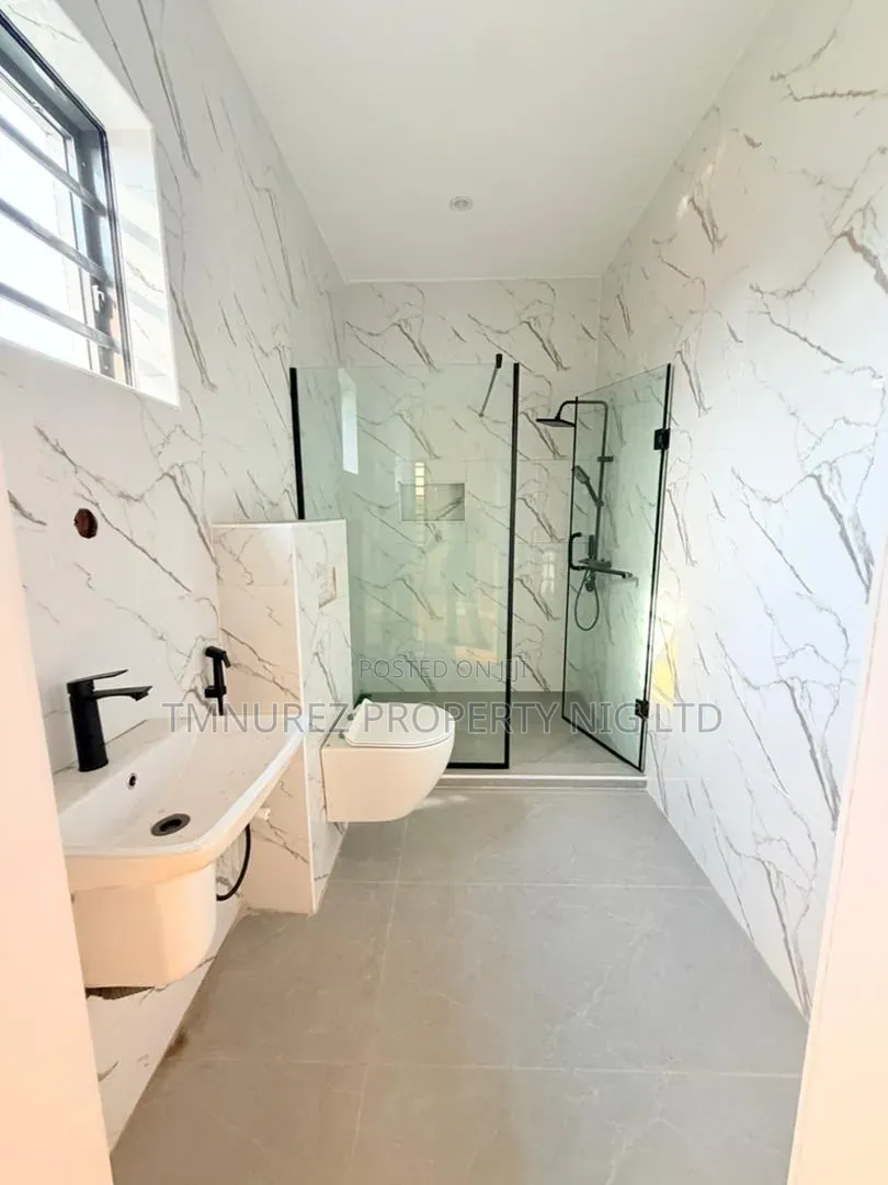 5bdrm Duplex in Omole Phase 1 for sale