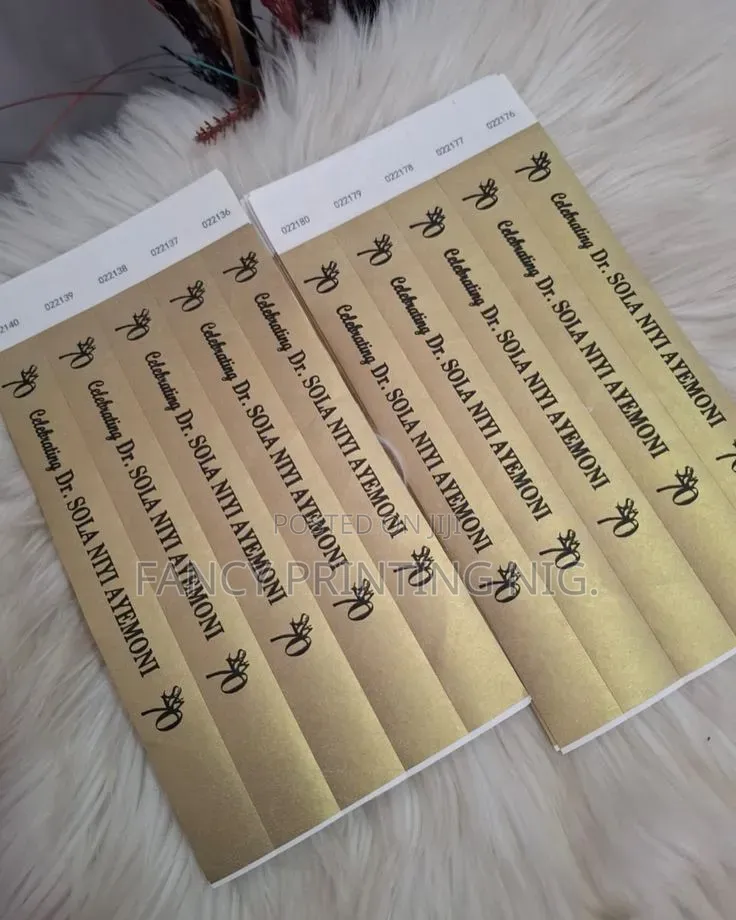 Customized Plain Party Tags Printing | Souvenir Event Tags