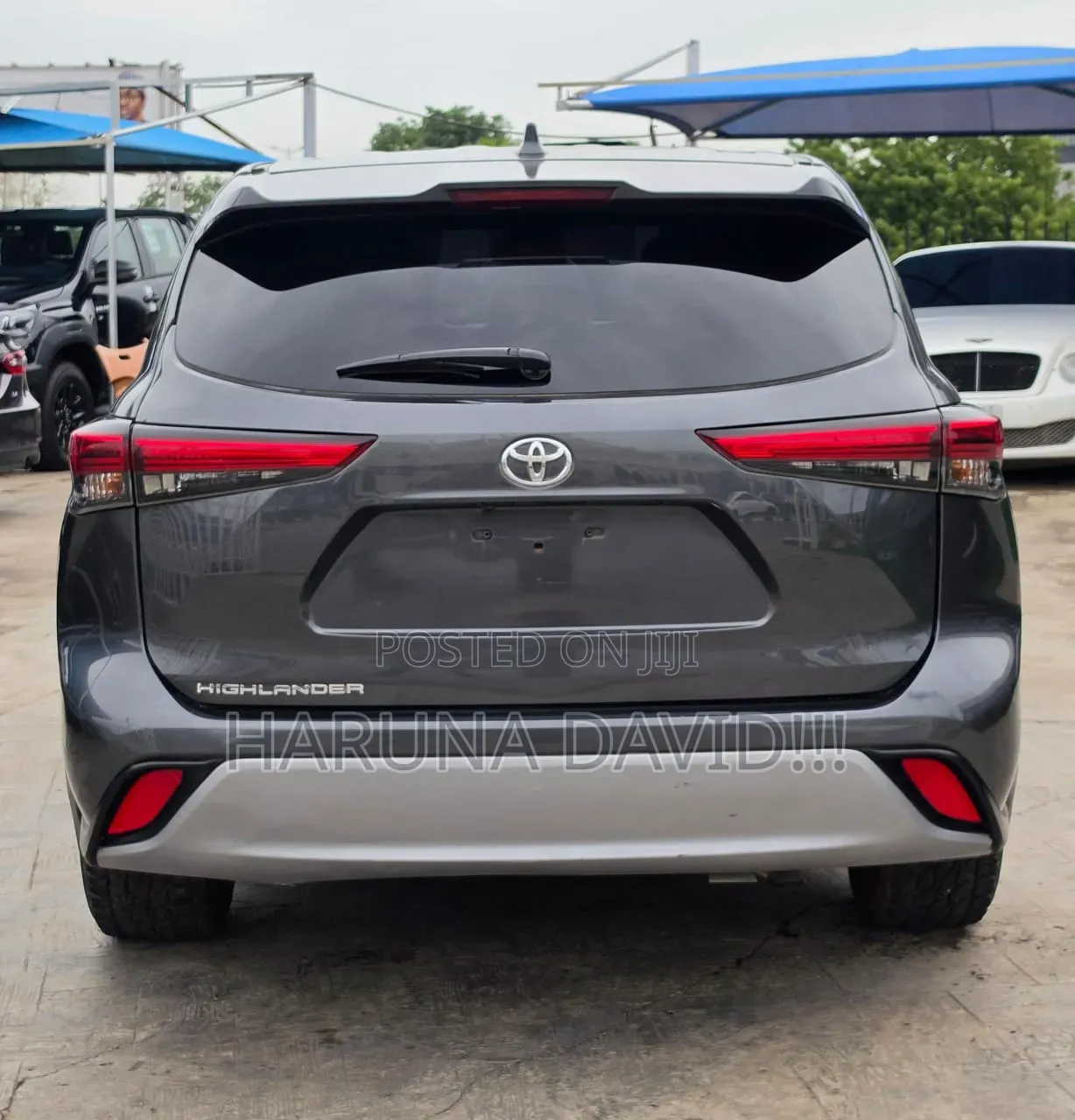 Toyota Highlander LE 2021 Gray