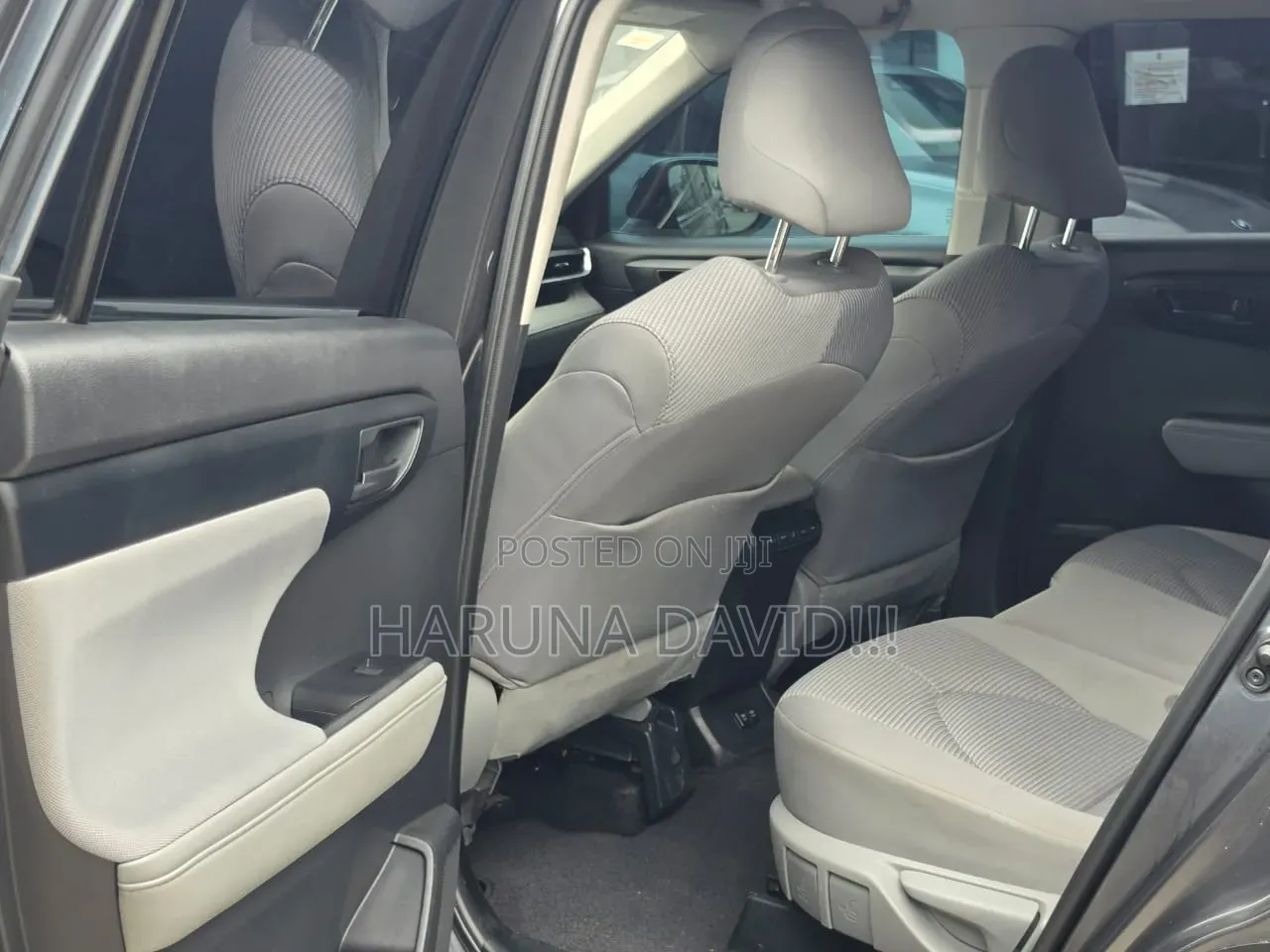 Toyota Highlander LE 2021 Gray
