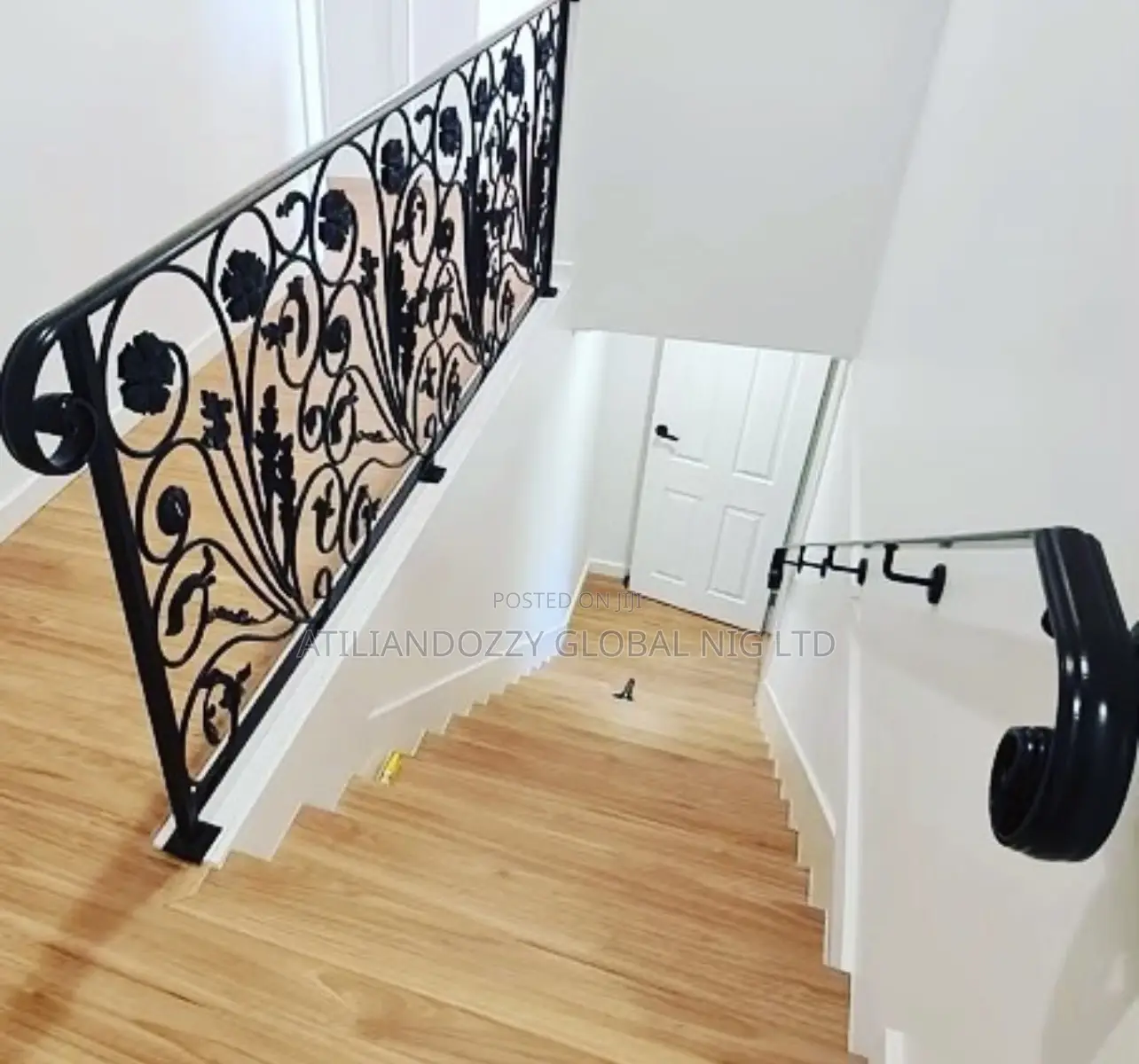 Five Finger Cumbi Wrought Iron Rails