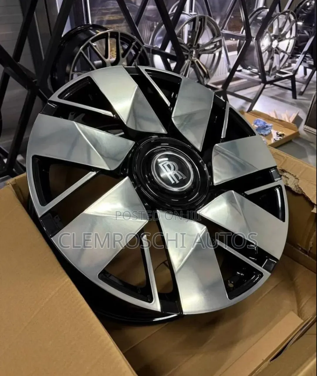 High Quality Certified Original Alloyed Rim Rolls Royce Cullinan 2025