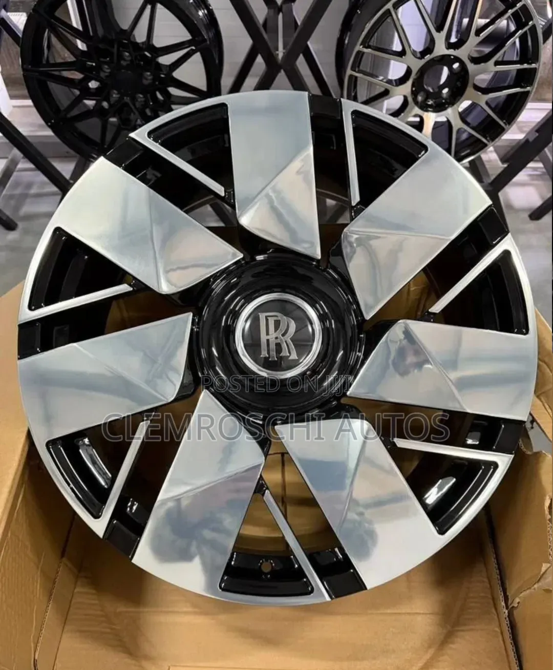 High Quality Certified Original Alloyed Rim Rolls Royce Cullinan 2025