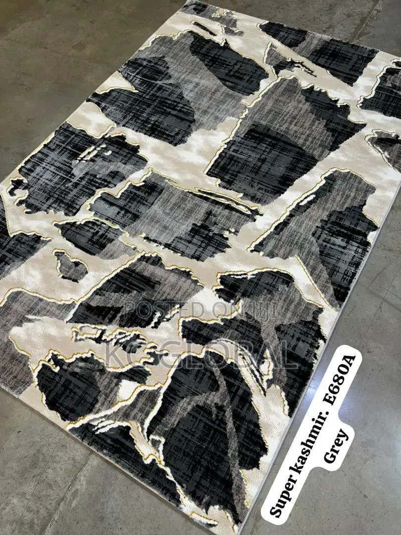 Turkey Standard Center Rug Vip 5/7 and 7/10