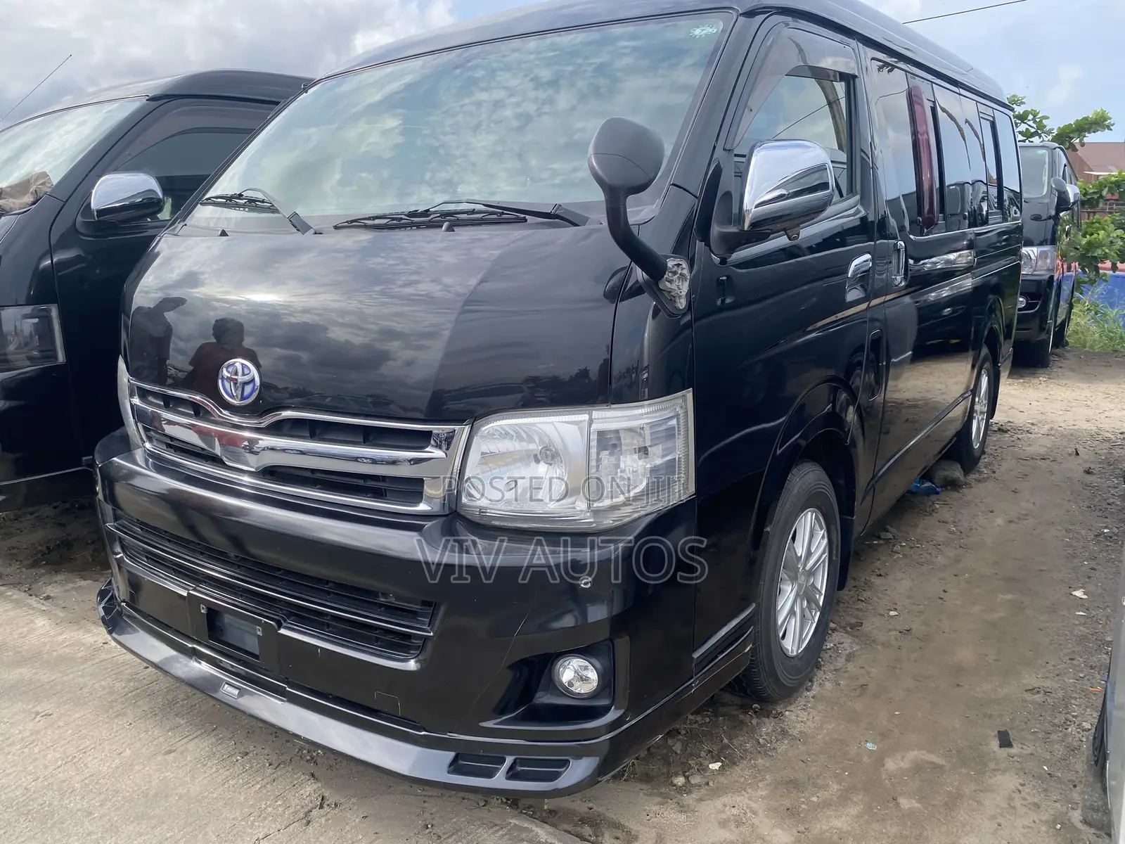 Toyota Grand HiAce 2016 Black