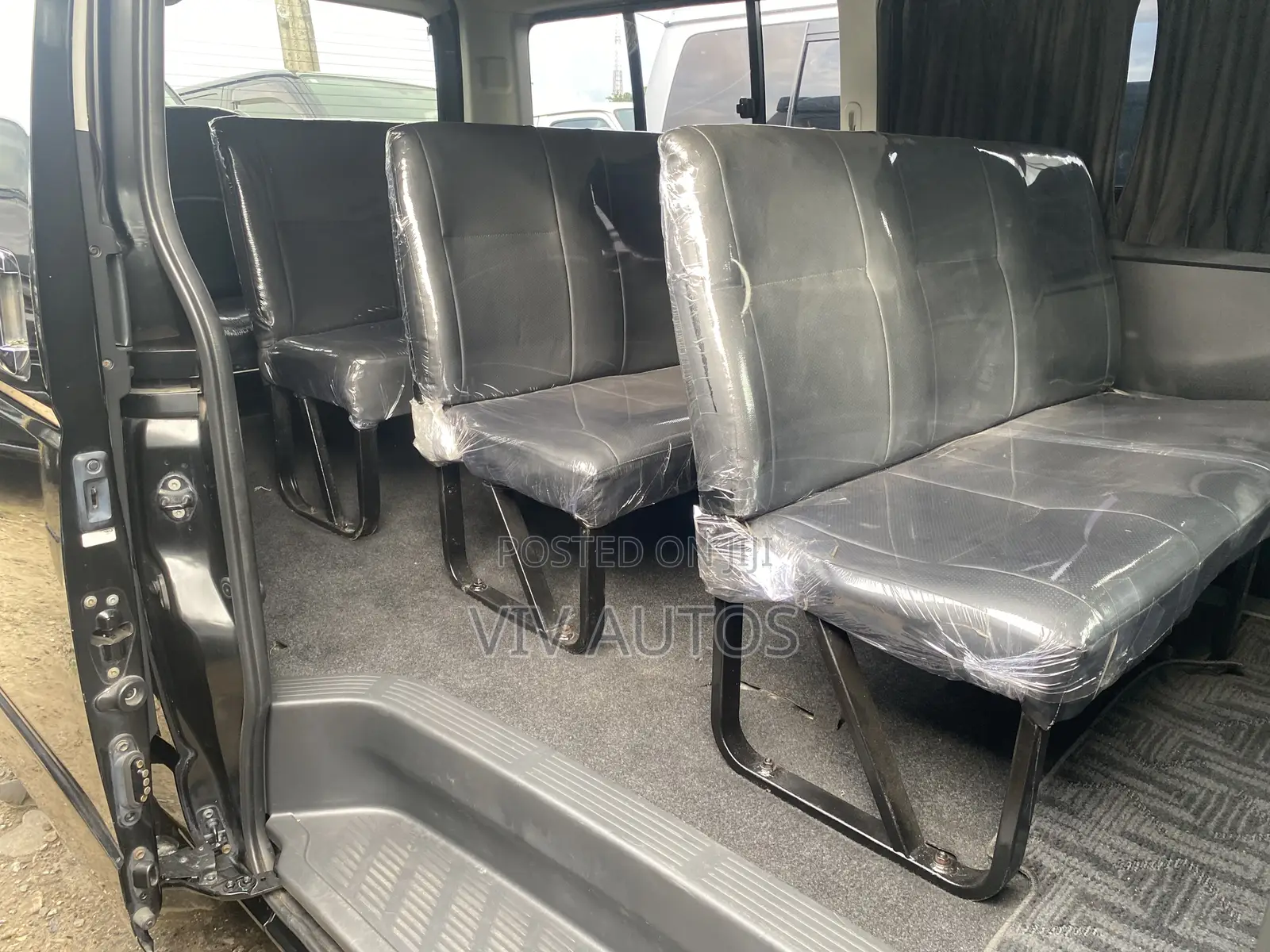Toyota Grand HiAce 2016 Black
