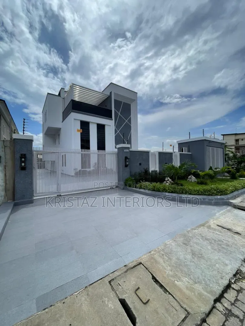 5bdrm Duplex in Lekki Phase 1 for sale