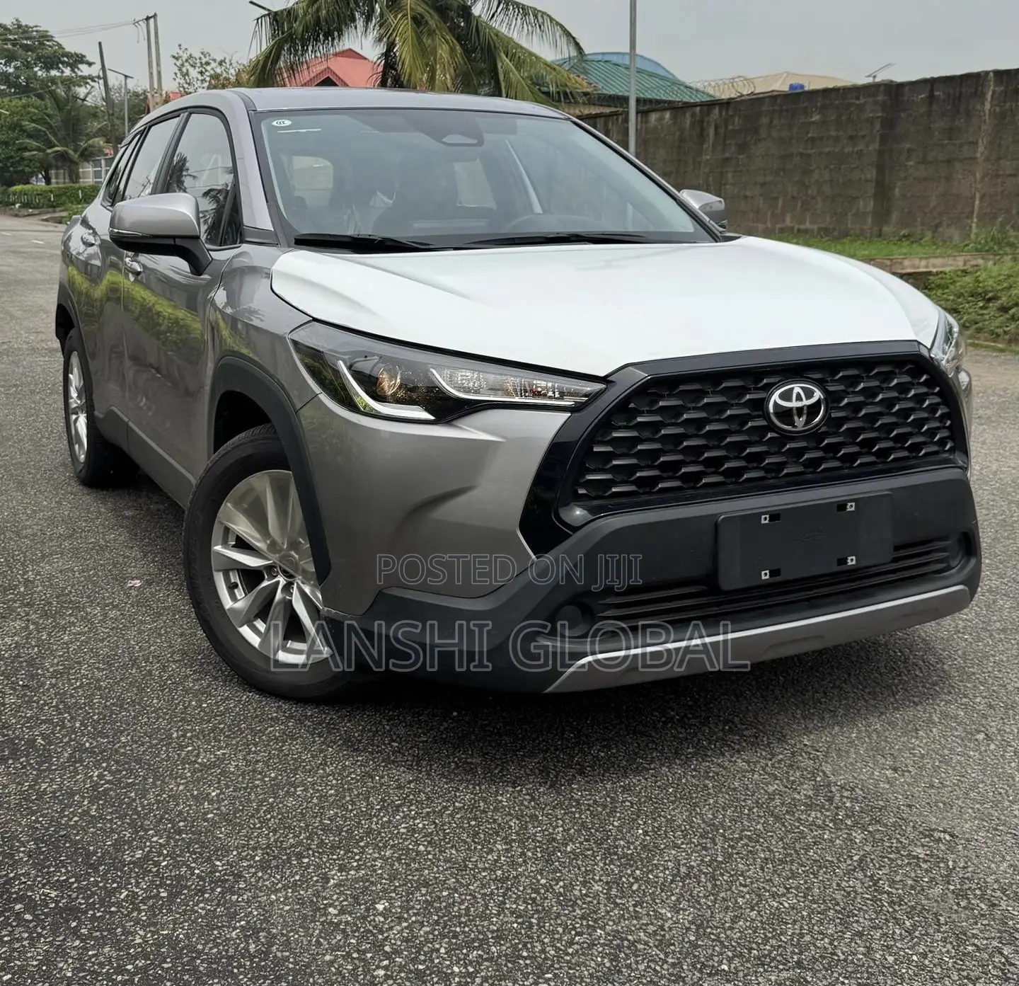 Toyota Corolla Cross LE 2025 Gray
