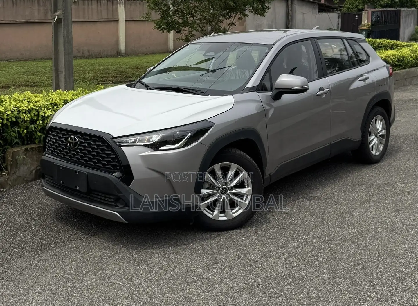 Toyota Corolla Cross LE 2025 Gray
