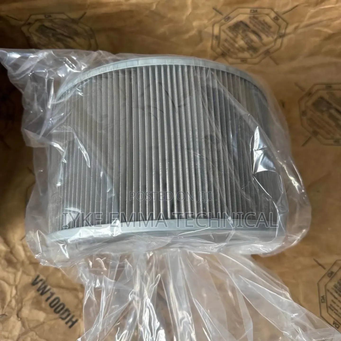 209-6001: Hydraulic Tank Screen Cat