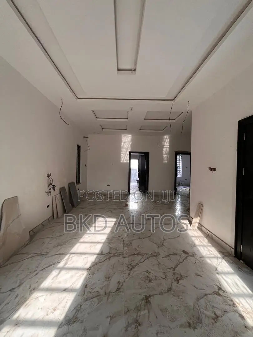 4bdrm Duplex in Magodo for sale