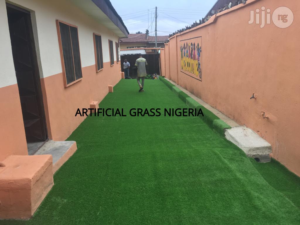 Artificial Grass for Schools/Homes/Gardens.(Free Delivery)