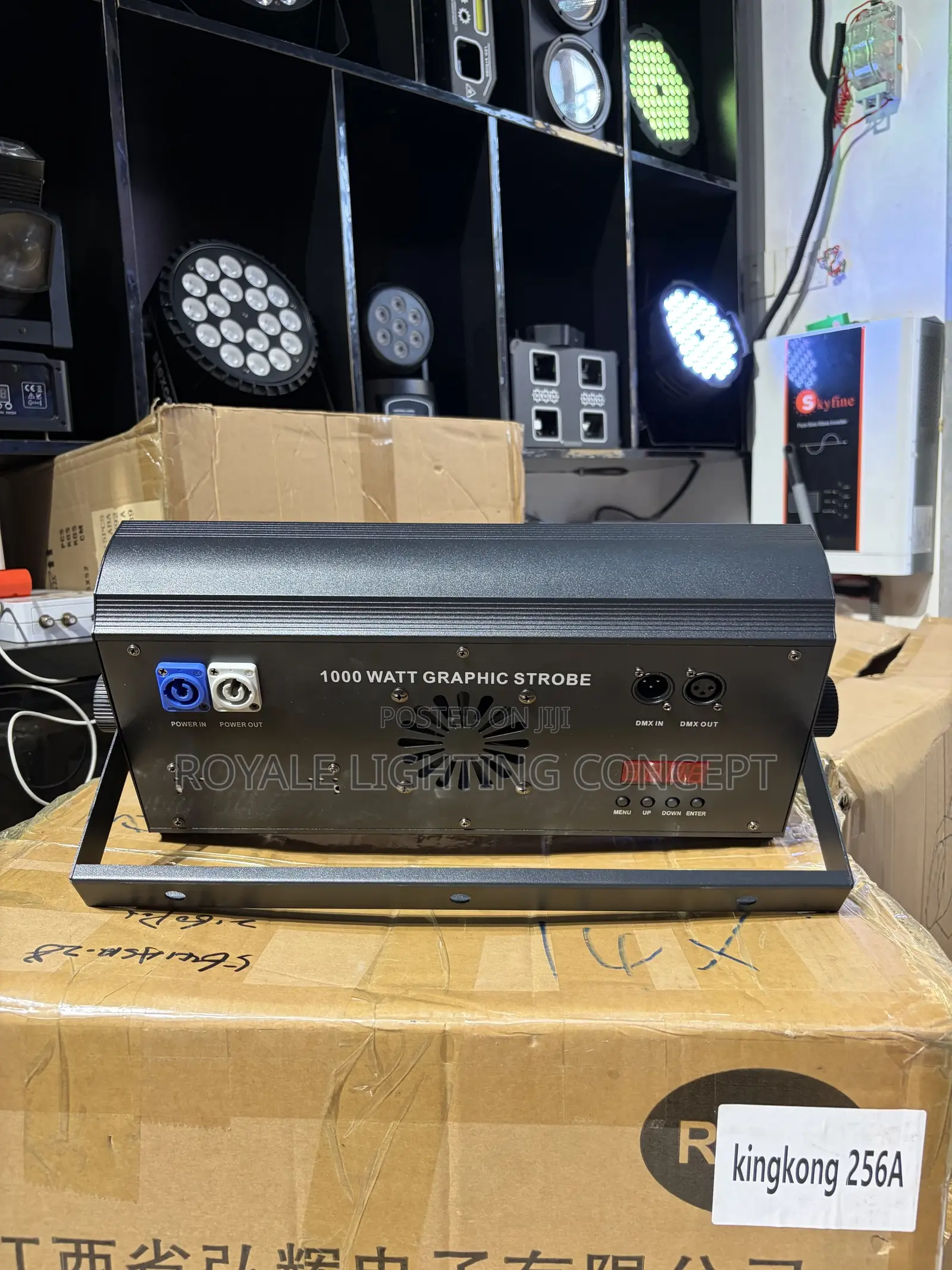 960 Led 8+8 Segment Rgb+W Strobe Light
