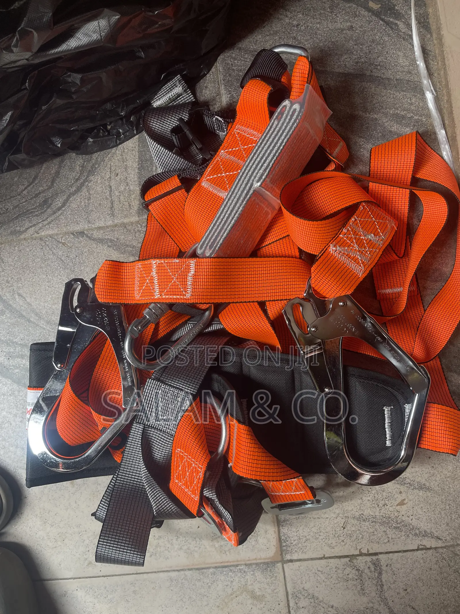 Heavy Duty Full Body Safety Harness Double Hook With Shock Absorber