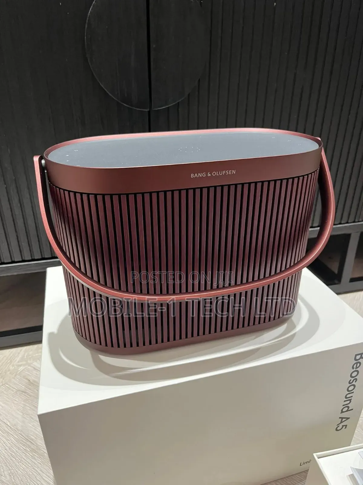 Bang and Olufsen Beosound A5 Luxury Bluetooth Wifi Black Oak