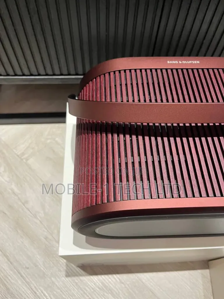Bang and Olufsen Beosound A5 Luxury Bluetooth Wifi Black Oak