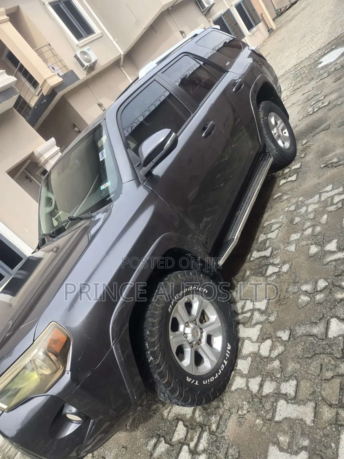 Toyota 4-Runner SR5 4dr SUV (4.0L 6cyl 5A) 2015 Gray