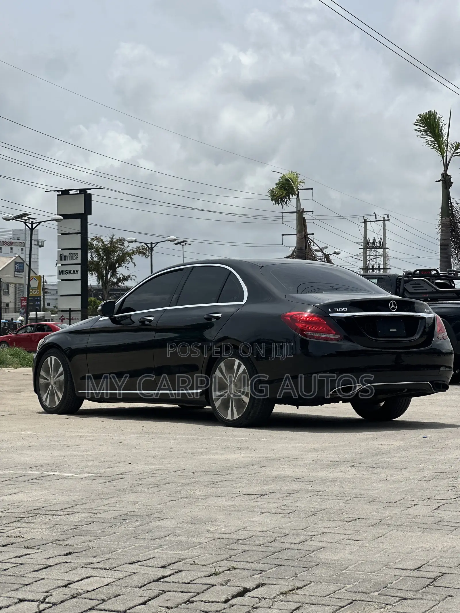 Mercedes-Benz C300 2015 Black