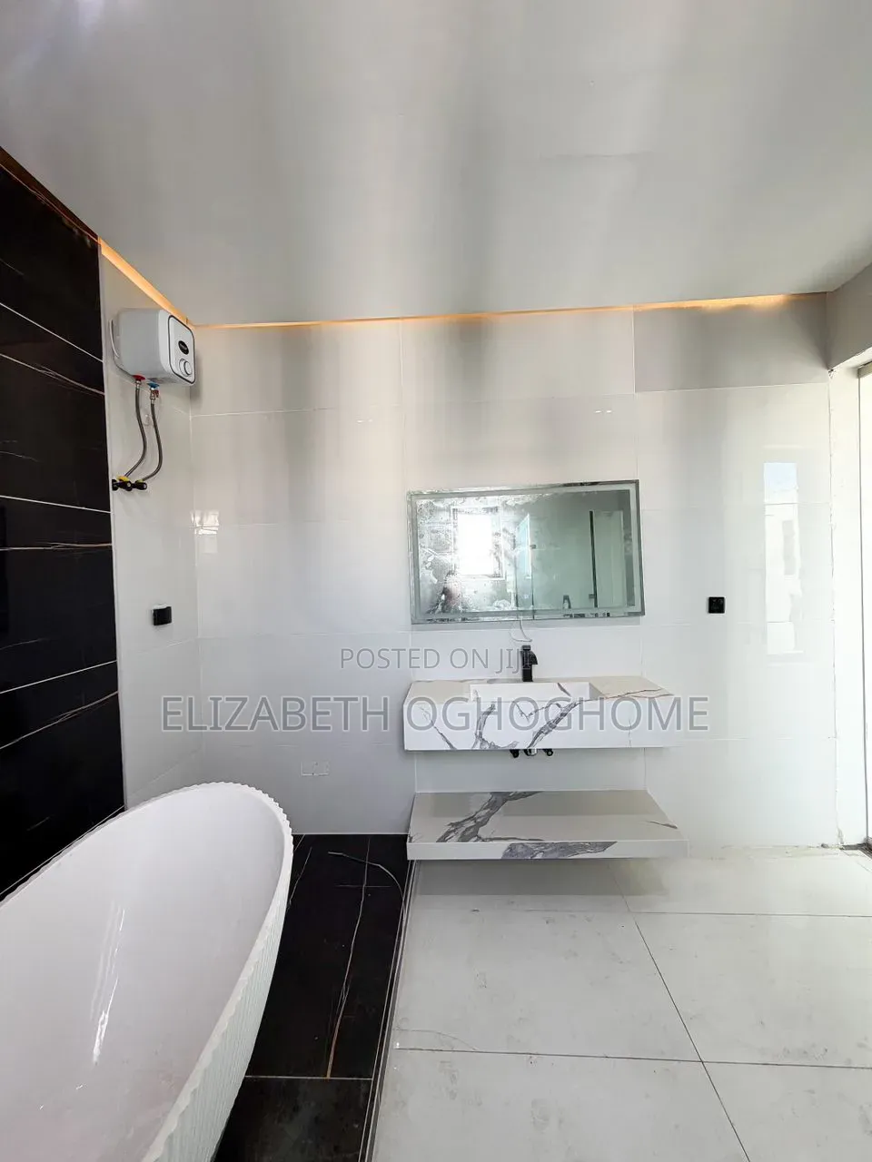 5bdrm Duplex in Lekki Expressway for sale