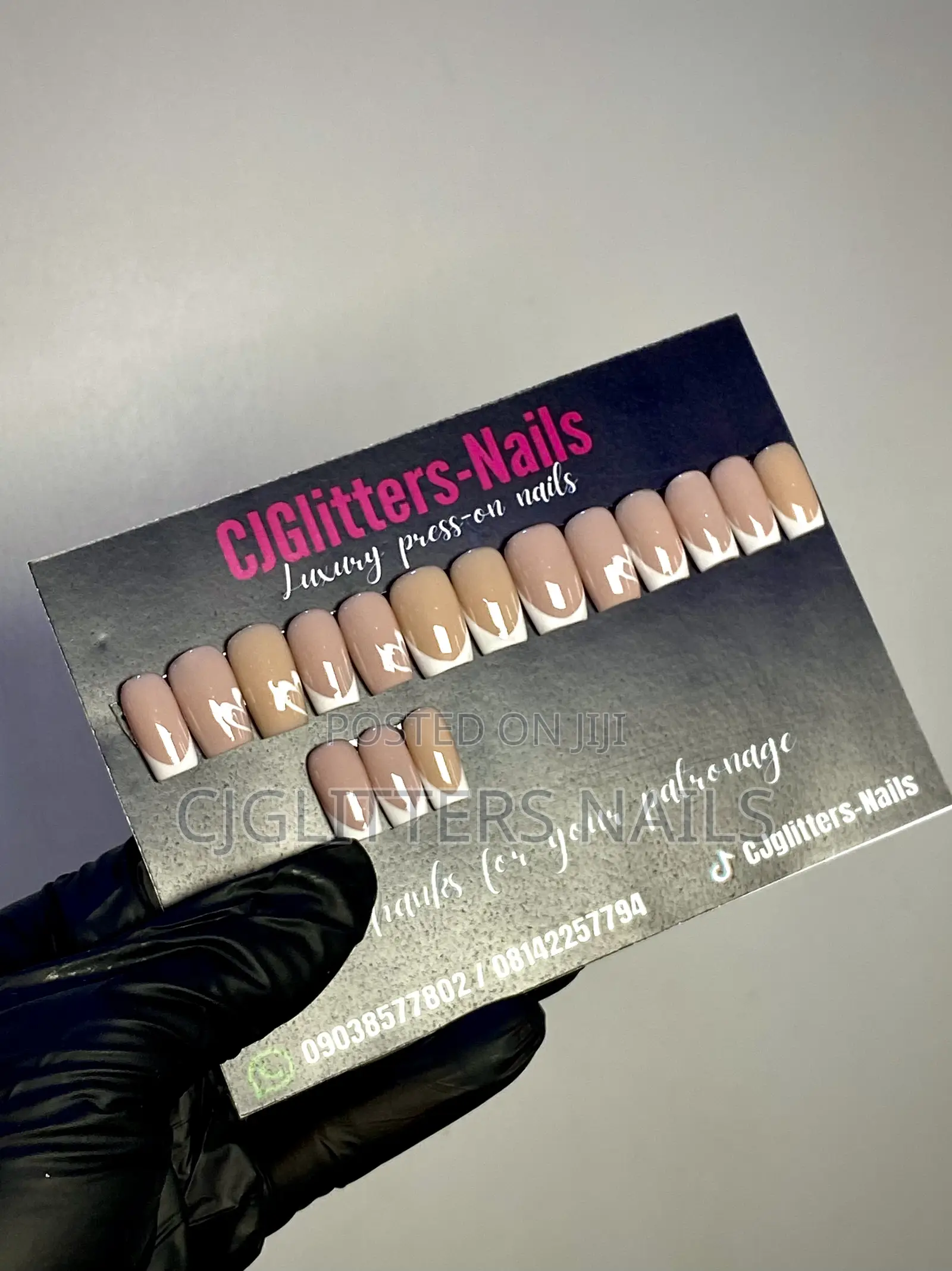 Luxury Press on Nails