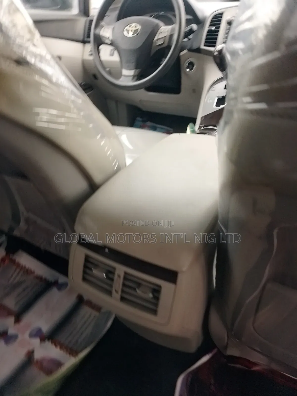 Direct Tokunbo Toyota Venza Limited 2011.