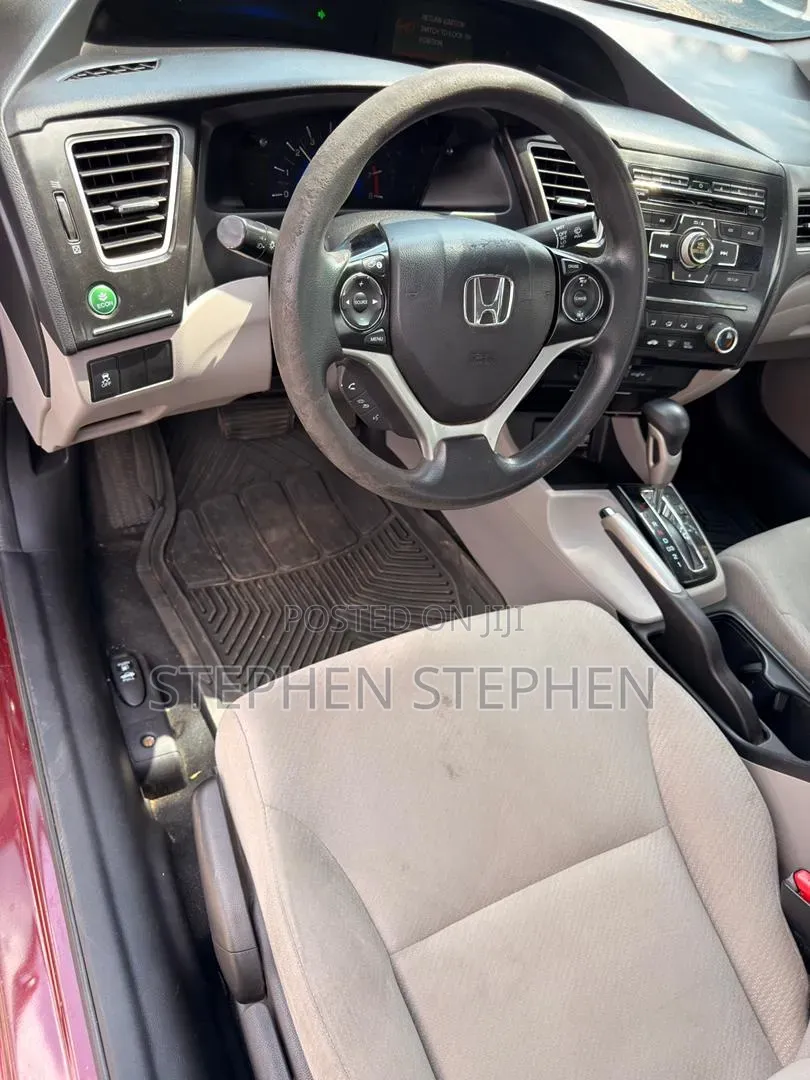 Honda Civic LX Sedan 2012 Red