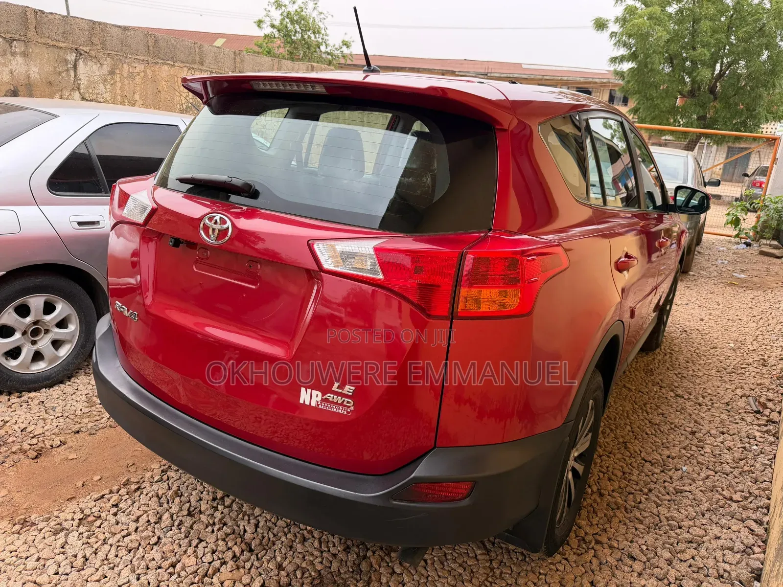 Toyota RAV4 LE 4dr SUV (2.5L 4cyl 6A) 2015 Red