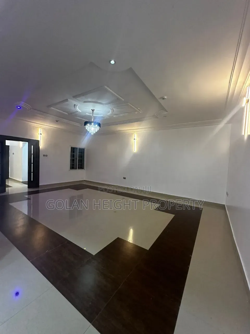 4bdrm Townhouse / Terrace in Diplomatic City Zone, Katampe Extension