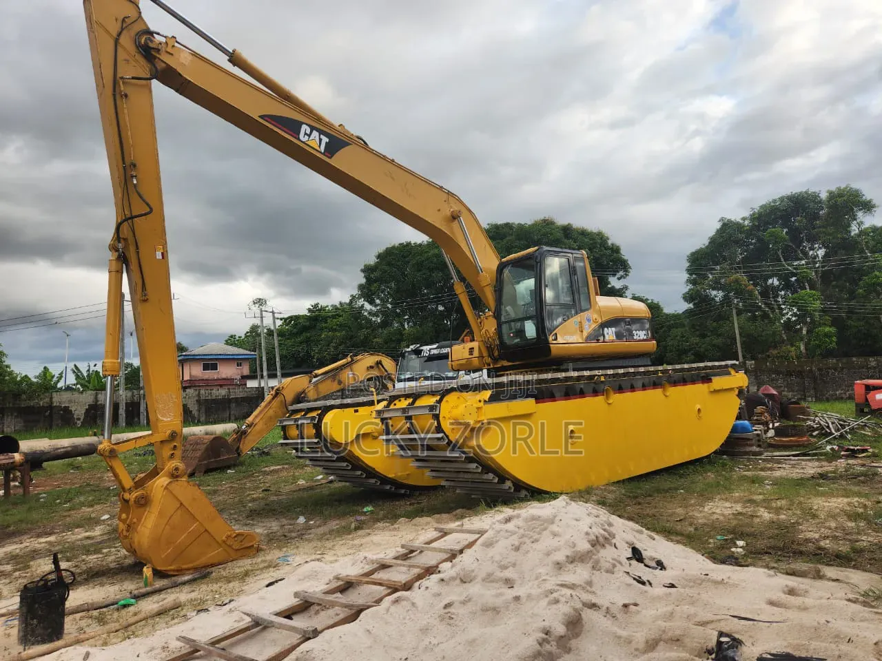 Wilco Swamp Buggy With 325cl Excavator for Sale