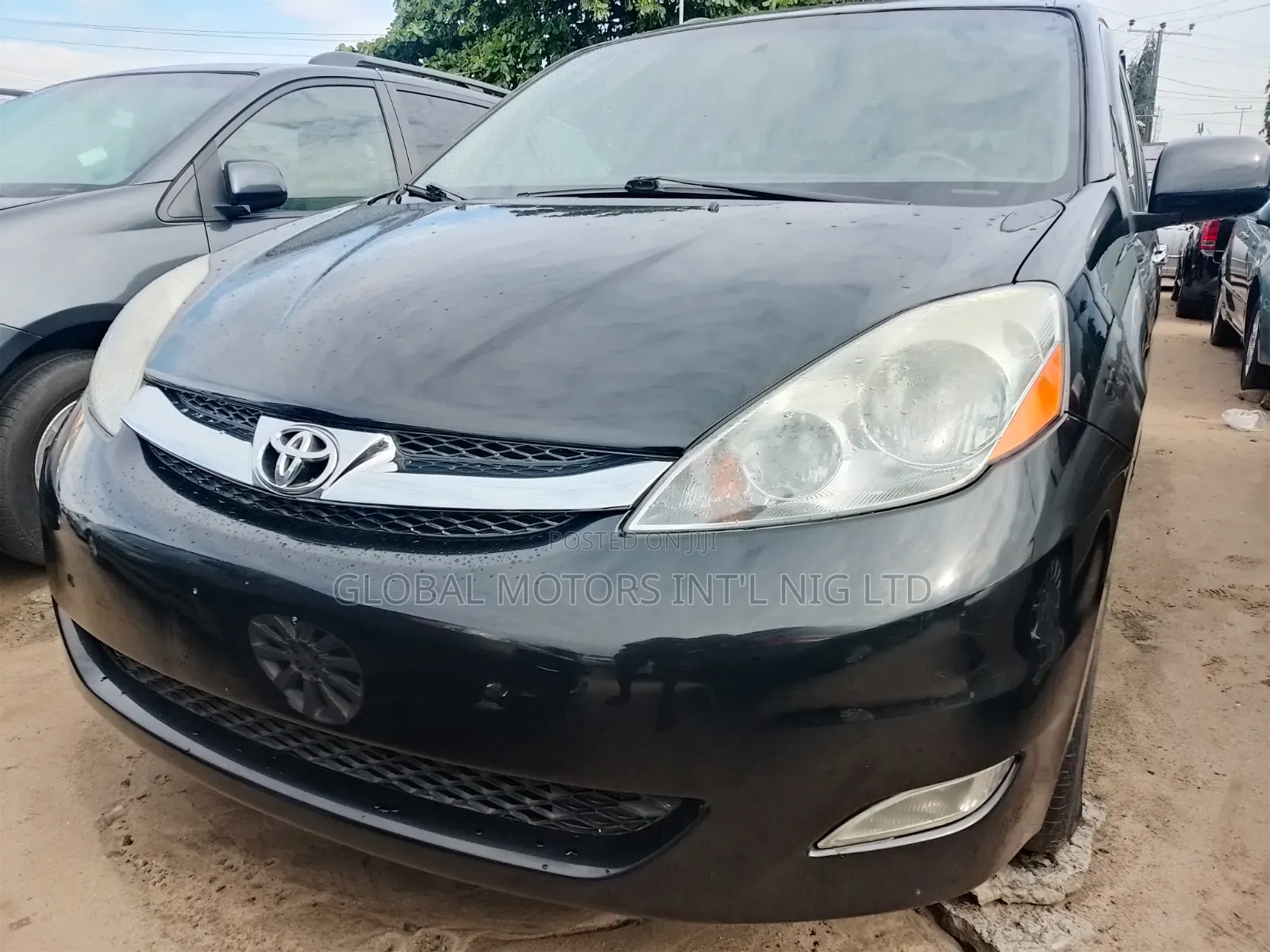 Toyota Sienna Limited Edition 2009. 2010 Full Option